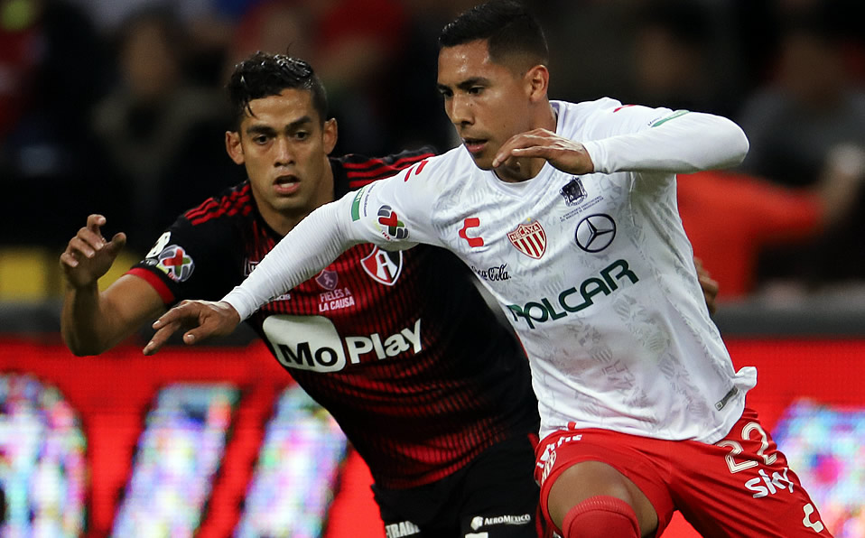 Con 33 infracciones está el defensa Ricardo Chávez (Necaxa).