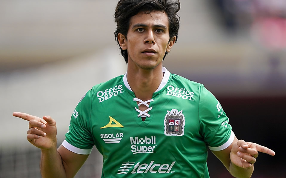 JJ Macías: Podría ser la transacción más grande en la Liga MX pasando de Chivas al León, con destino final a Europa.