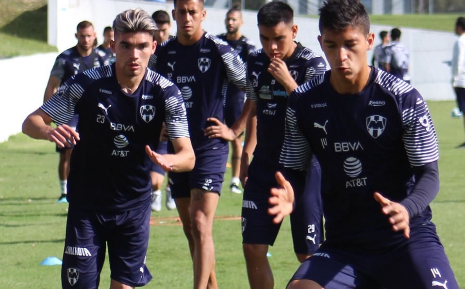 Santos se mete a la casa de La Pandilla. (Rayados)
