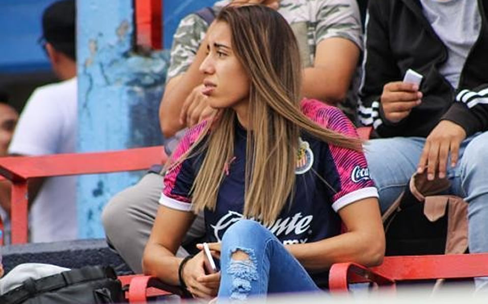 Disfrutando del partido de la femenil desde las gradas. (MichelleGonzález)