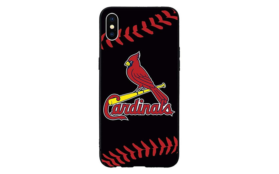 Fondo negro y el logo de los Cardinals, ¿qué te parece?