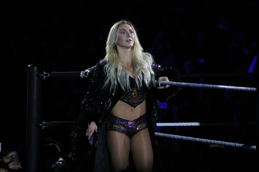Charlotte Flair estuvo presente en México.