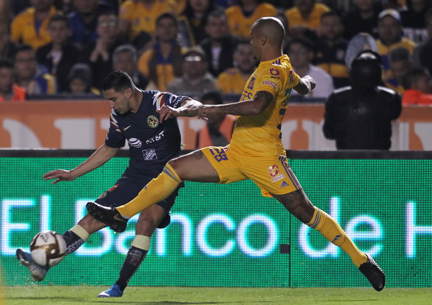 Tigres y América dieron un buen espectáculo en la cancha del Volcán, aunque los de Coapa apelaron a su contundencia para sacar el triunfo. FOTO: Imago