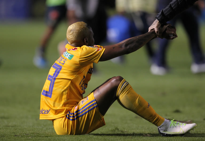 Tigres y América dieron un buen espectáculo en la cancha del Volcán, aunque los de Coapa apelaron a su contundencia para sacar el triunfo. FOTO: Imago