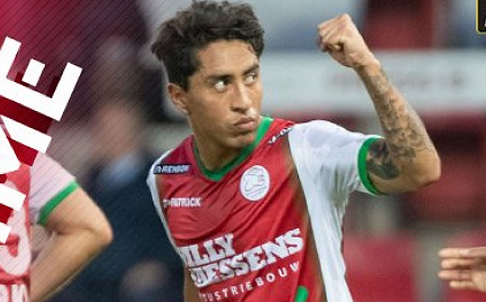 El mexicano en acción.