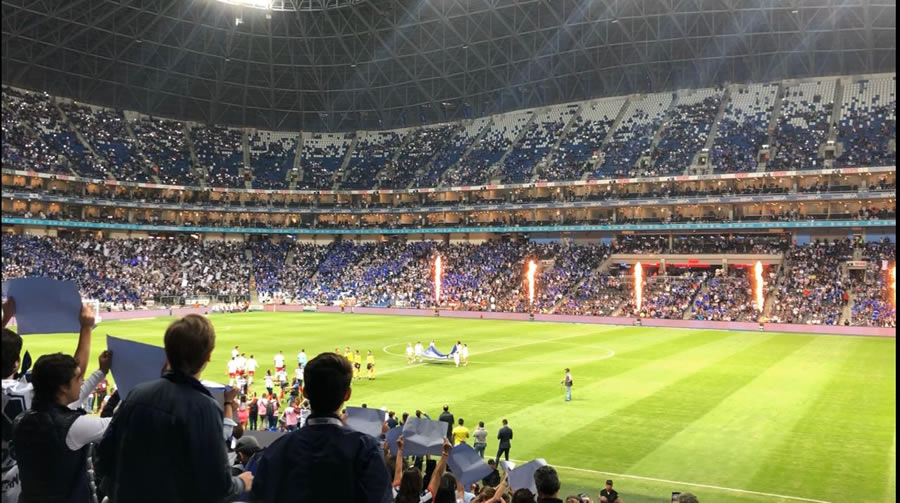 La entrada que presentó el Gigante de Acero fue muy pobre máxime que su equipo disputa una Semifinal. FOTO: Jorge Rosales.