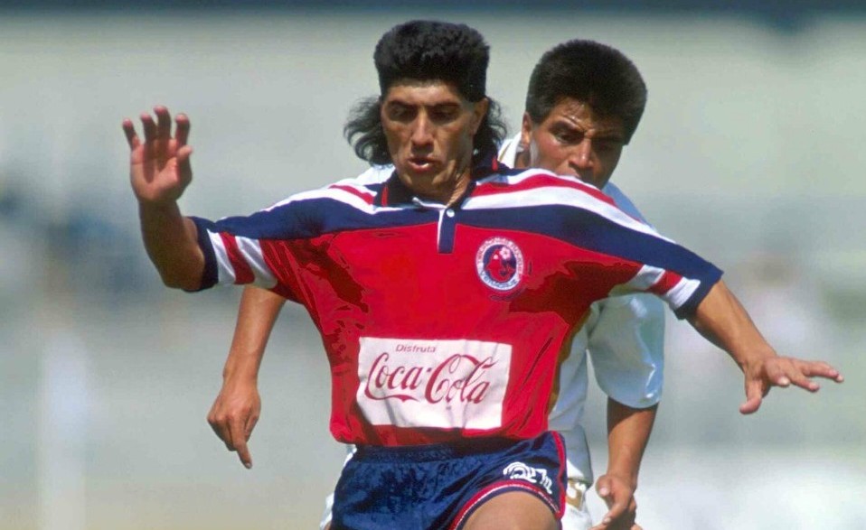 Jorge Comas | fue campeón de goleo con los jarochos (1989-90), es el cuarto máximo romprredes con 77 tantos