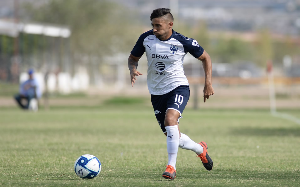 10. Jonathan Urretaviscaya - Delantero (Imago7)