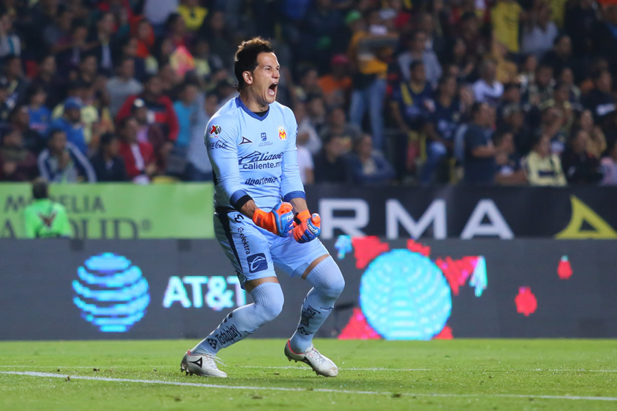 Sebastián Sosa es conocido como el Supermán en Morelia. (Foto: Imago 7)