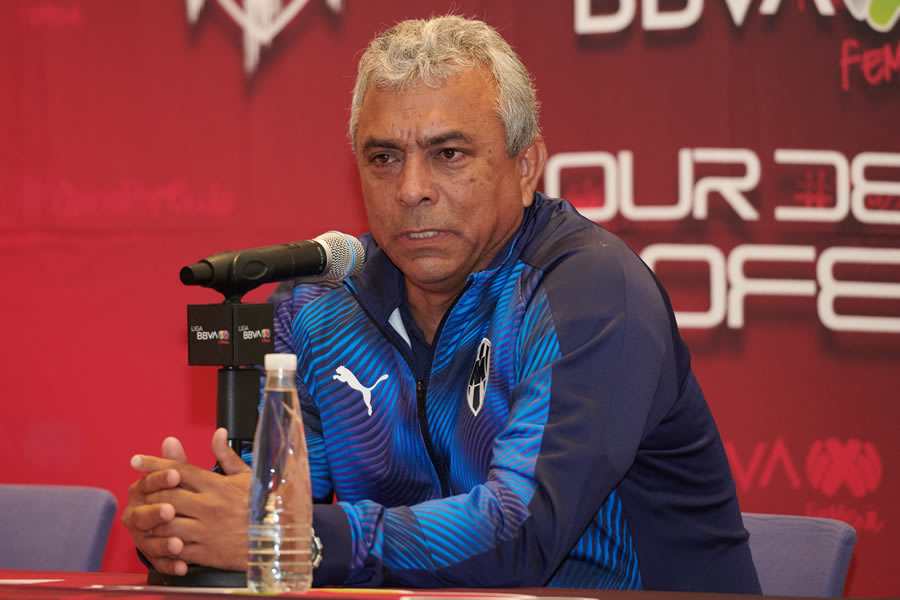 Héctor Becerra logró que Monterrey fuera el equipo más regular de la Liga MX Femenil en el A2019. FOTO: Mexsport