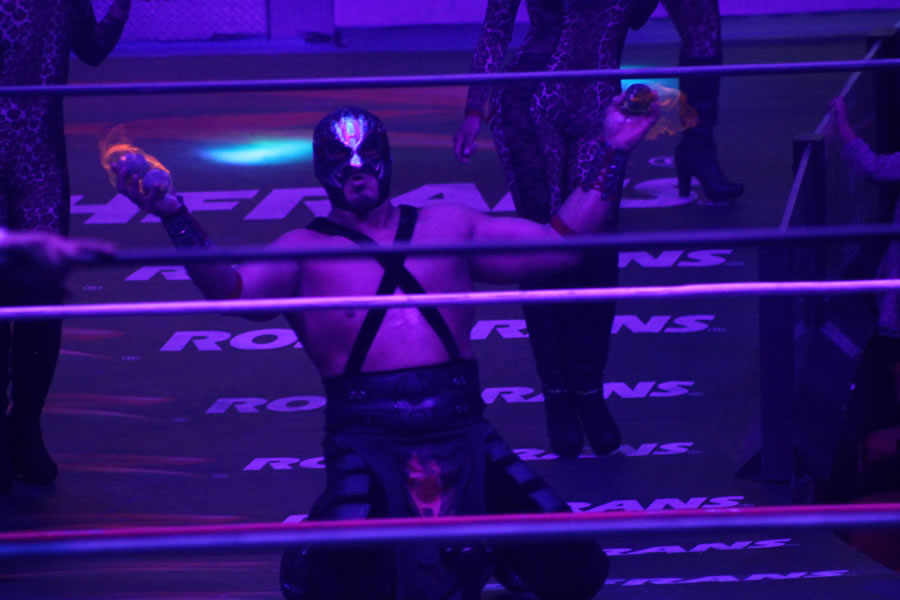 El Hechicero fue de talentos del CMLL en la función.
