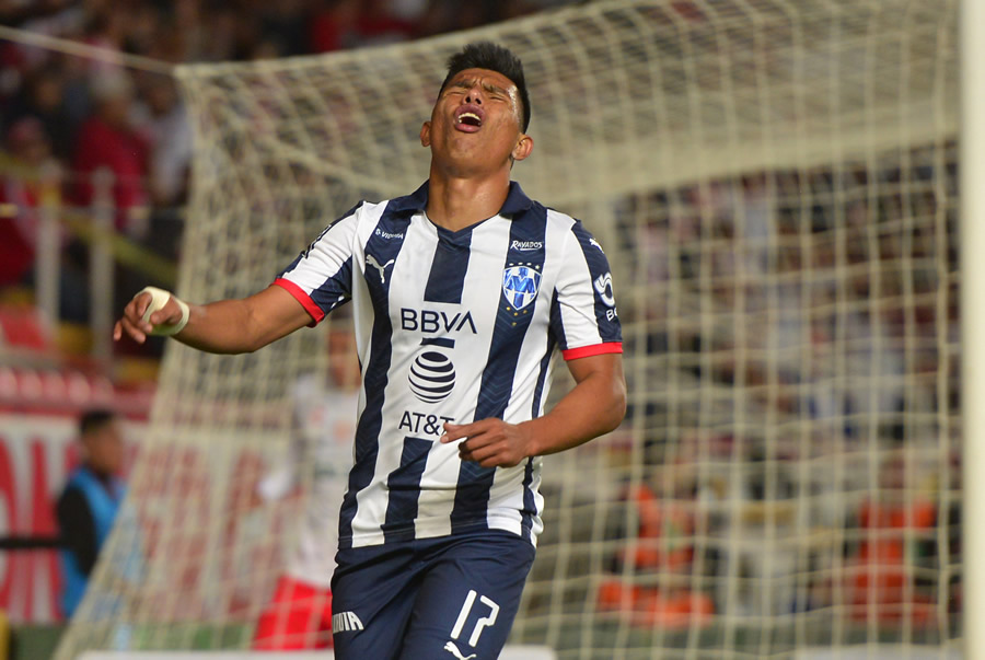 A Jesús Gallardo le fue anulado un gol por claro fuera de lugar. (Foto: Imago 7)