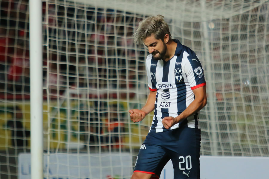 Y ya en la segunda mitad Pizarro dio la asitencia a Funes Mori. (Foto: Imago 7)