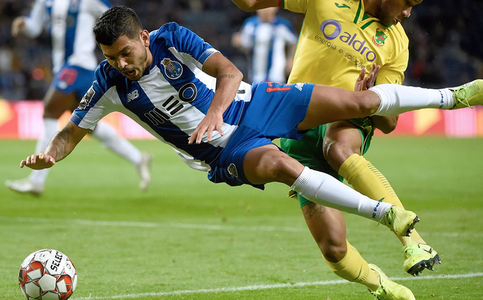 Tecatito se ha afianzado como titular. (AFP)