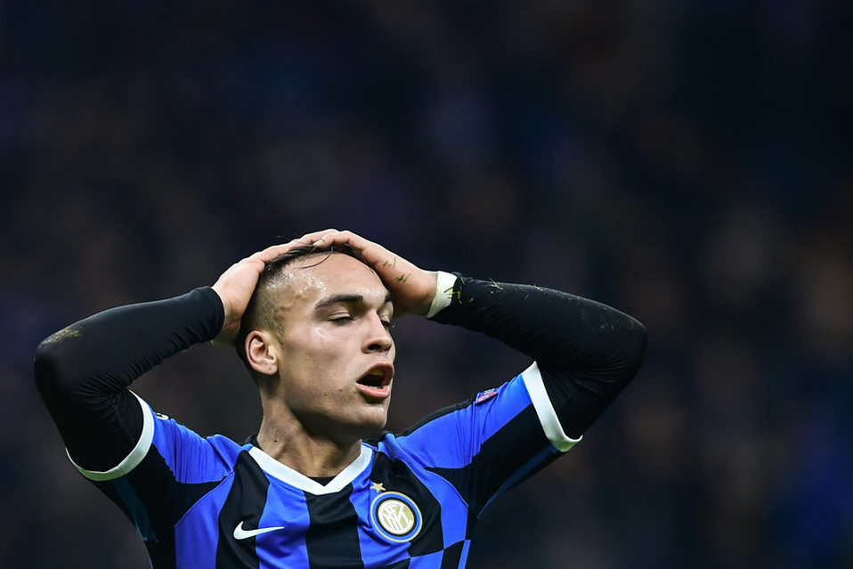 Lautaro lamentando la caída (FOTO: AFP)