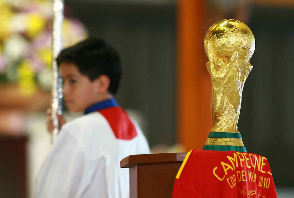 La selección de España dio las gracias a la Virgen de Guadalupe por el título de Mundial 2010. Foto: Mexsport