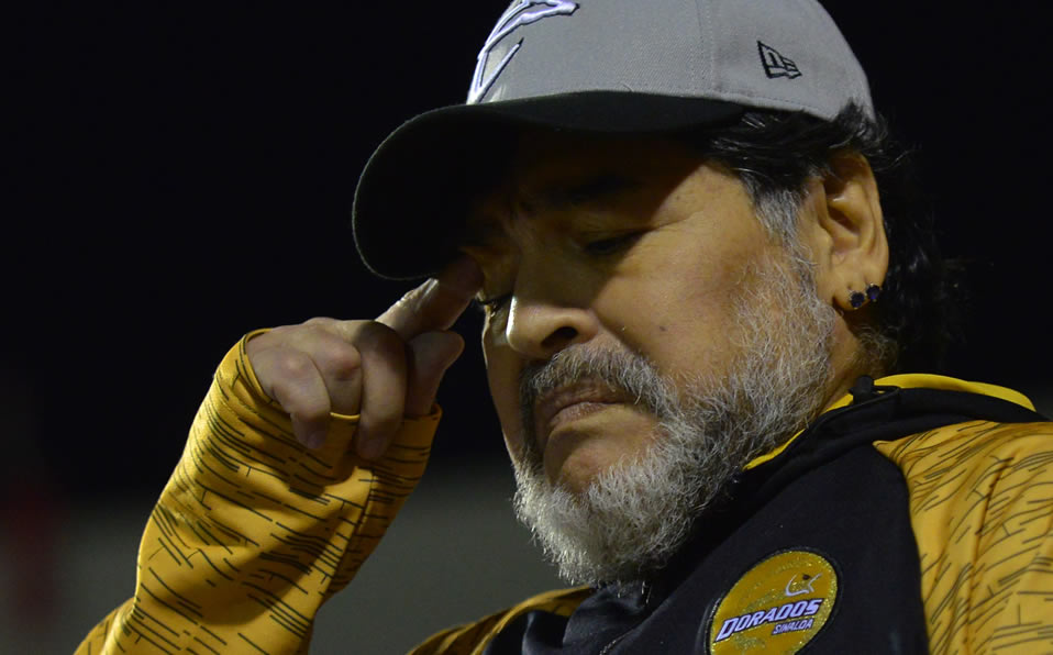 Maradona fue duramente criticado por periodistas, exfutbolistas y fanáticos. Foto: Imago7