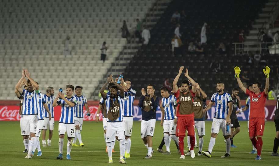 Rayados festejando triunfo. (Mexsport)