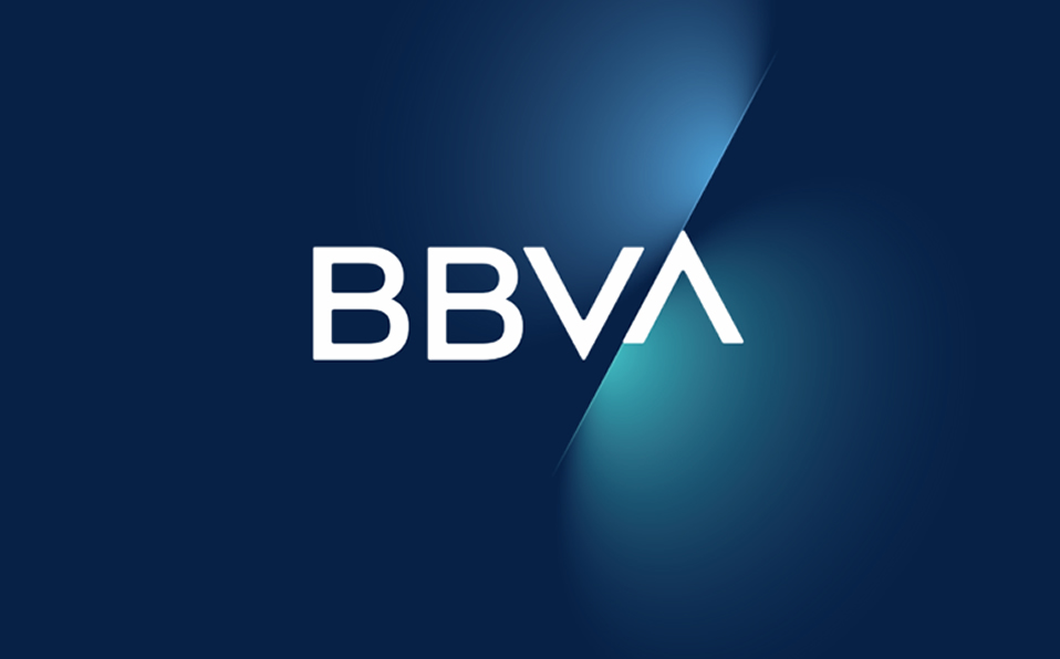Usuarios reportan falla masiva en servicios de BBVA, antes