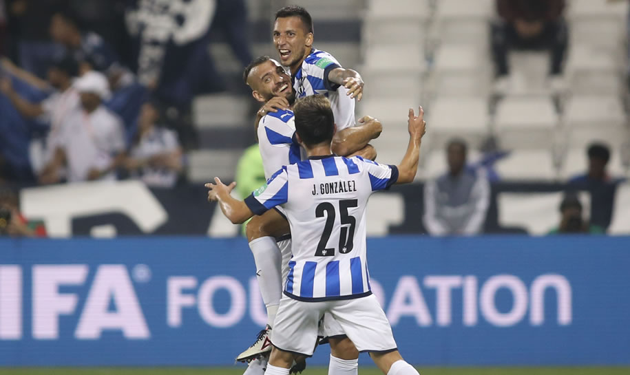 Vangioni festejando su gol. (Mexsport)