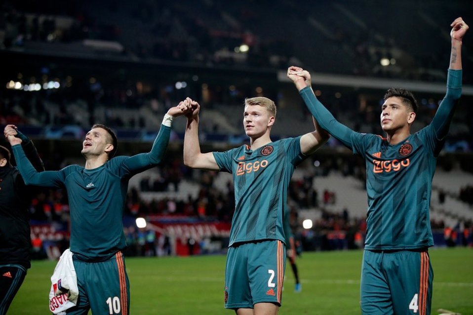 Edson Álvarez con Ajax. (Twitter: @EdsonAlvarez19)