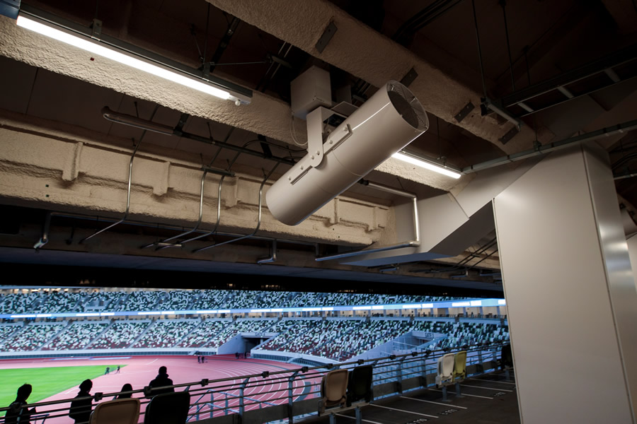 Los espectadores estarán bien vigilados durante su estancia en el estadio. (Foto: AFP)