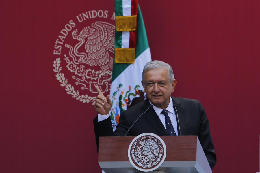 AMLO se reunió con los Presidentes de ambas ligas. (Foto: Imago 7)