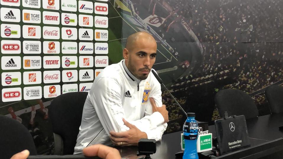 Guido Pizarro en conferencia de prensa. (@rosaleesj)