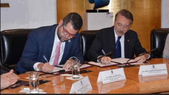 Mario Alberto Rodríguez y Gabriel Solares Jove, jerarcas del IPN y Atlante, respectivamente. (Foto: Cortesía Atlante)