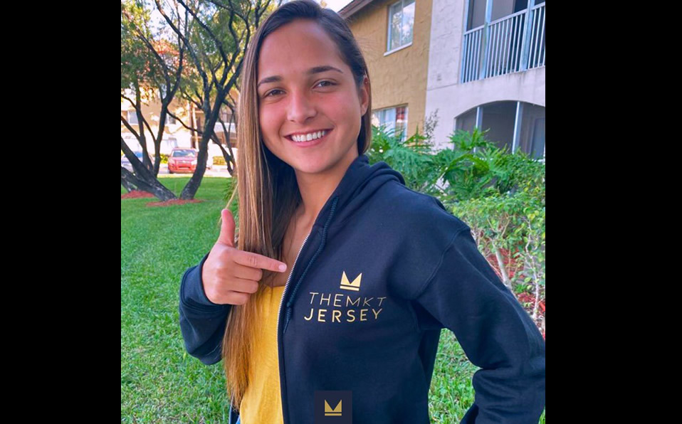 Deyna firmó con The Marketing Jersey. (Foto:  @deynac18)