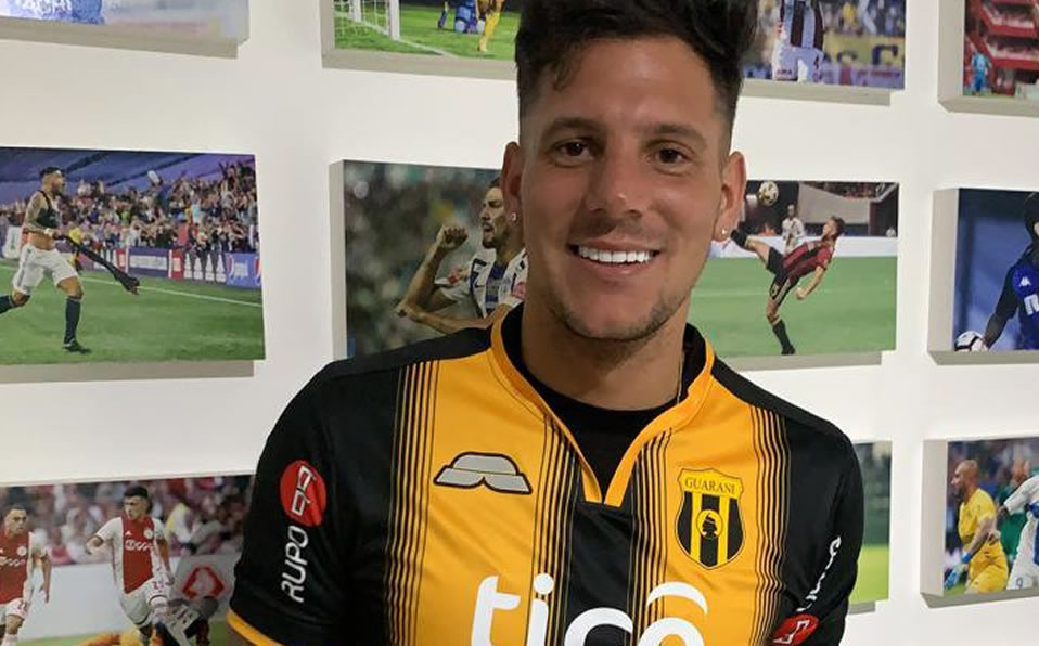 Los nuevos colores del argentini. (Clubguaraní)