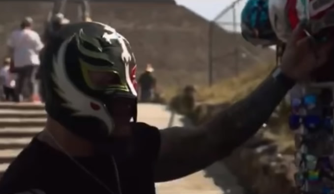 Rey Mysterio mostró su lado más humilde. (Foto: WWE)