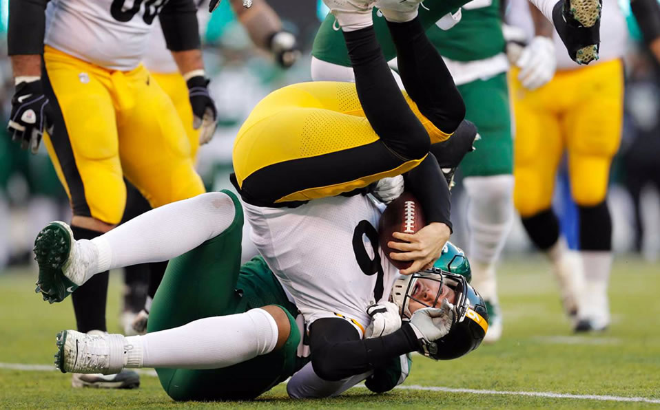 Steelers (AP)