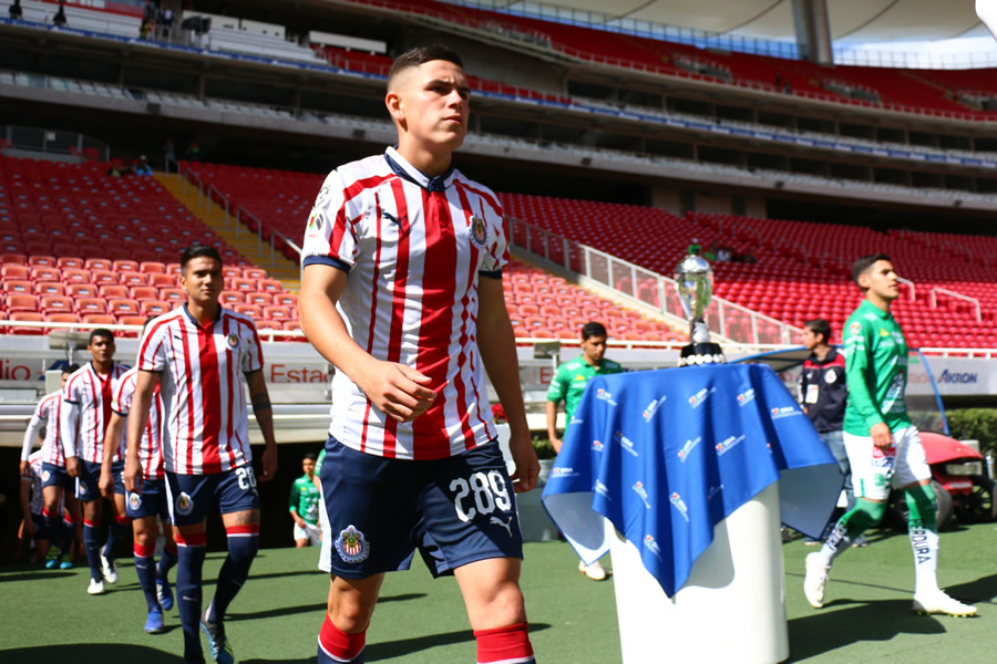 Eduardo Torres es uno de los canteranos de mayor proyección en Chivas. (Foto: Imago 7)