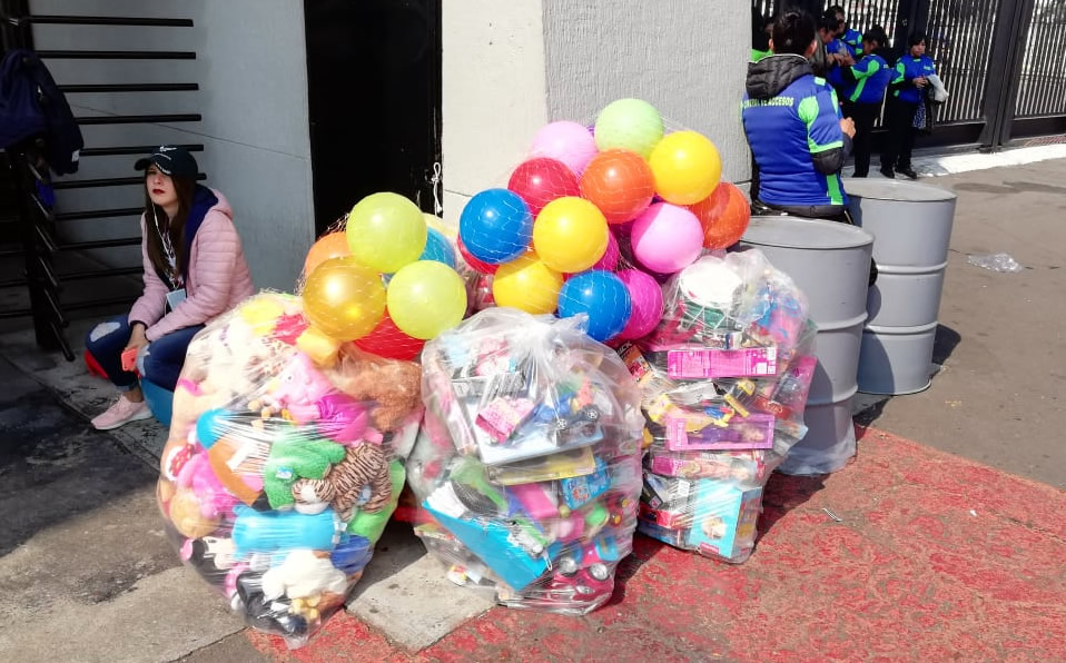 Estos fueron los juguetes recolectados por aficionados del América en el Azteca. (MT)