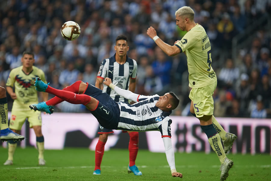 Funes Mori se lució al marcar de chilena el gol de la ventaja ante las Águilas. FOTO: Mexsport.