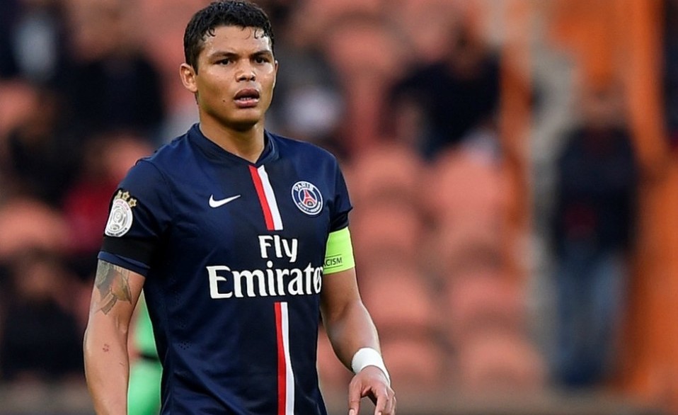 Thiago Silva | 35 años | PSG | El capitán parisino es titular indiscutible.