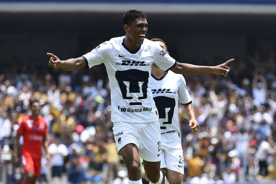 Jeison Angulo deja a Pumas y firma con Junior (Foto: Imago7)