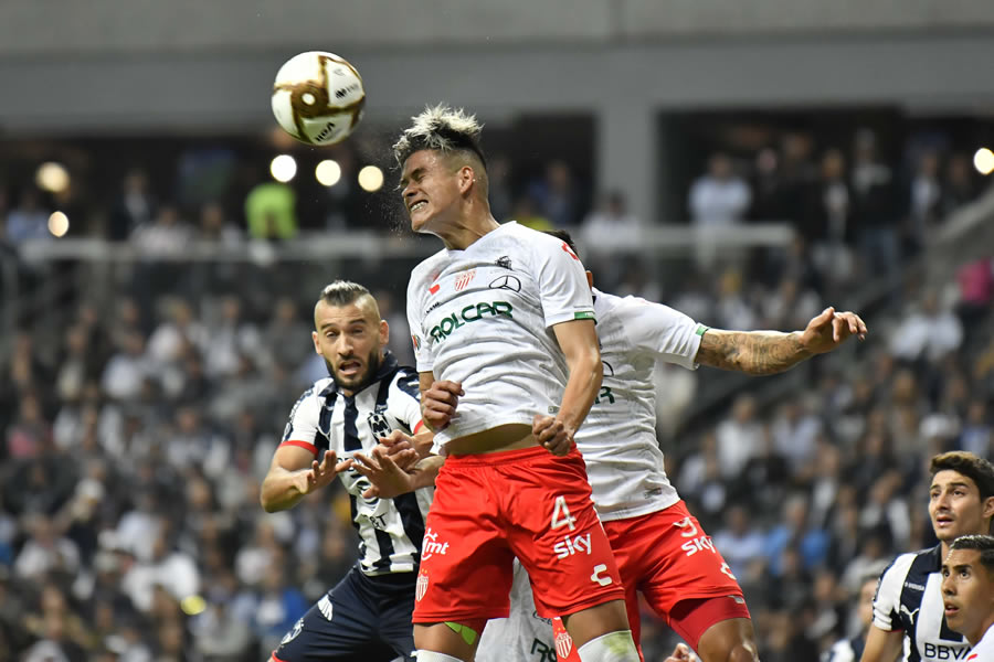 Alexis Peña logró en Necaxa el impulso que no pudo obtener en Pachuca; hoy es nuevo jugador de las Chivas. FOTO: Imago7