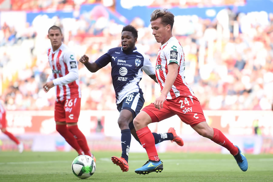 Fernando González disputó tres torneos con Necaxa y se hizo de la titularidad; ganó la Copa MX en 2018. Hoy es jugador del América. FOTO: Mexsport.