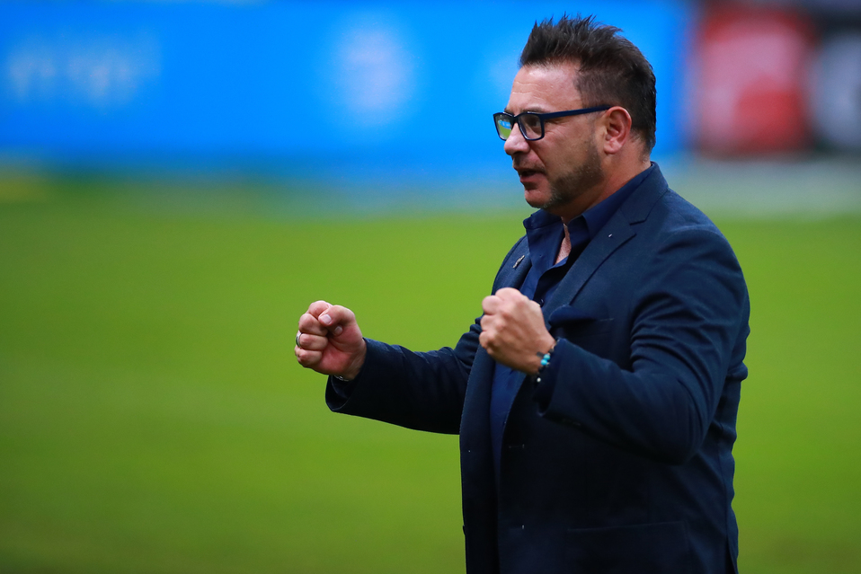 Antonio Mohamed campeón por tercera vez en la Liga MX. (Mexsport)