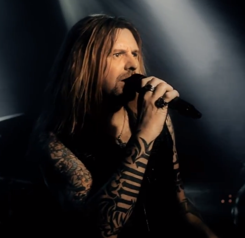 Tony Mills. La voz original de la banda noruega de rock TNT murió debido a un cáncer en el páncreas.