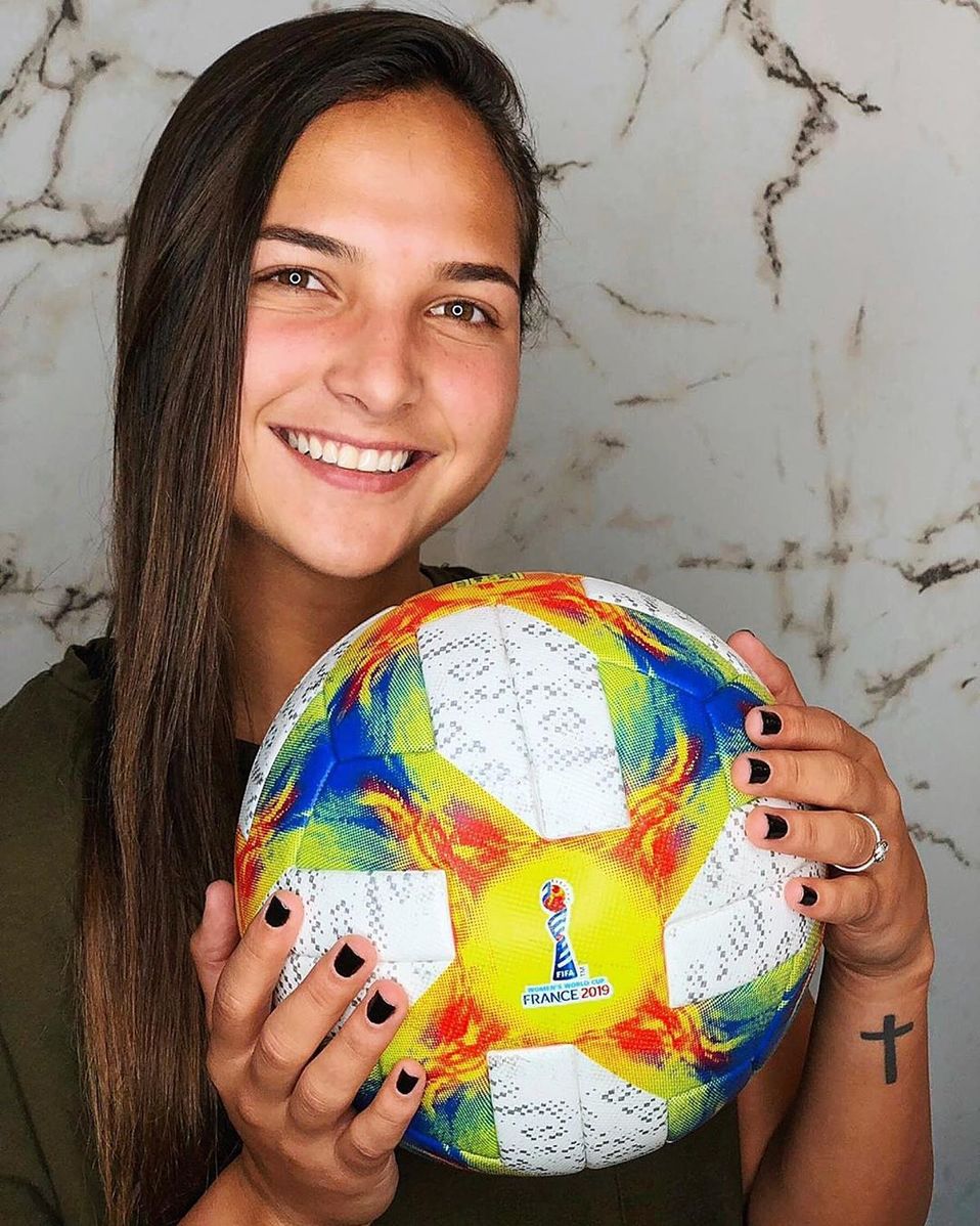 En su palmarés tiene dos Campeonatos Sudamericanos con Venezuela.