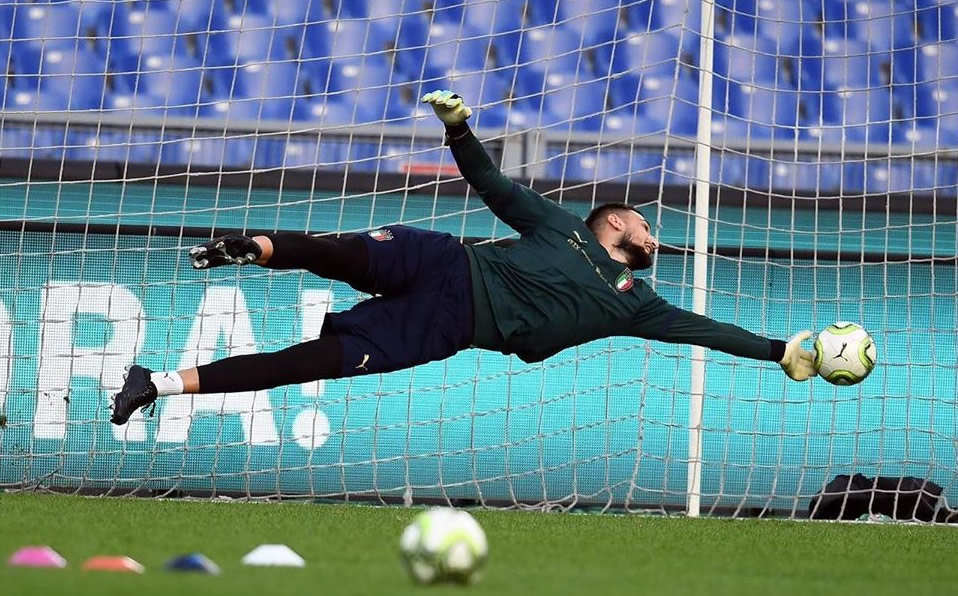 Gianluigi Donnarumma / Milan (20 años): El arquero italiano está llamado a ocupar el lugar de Gianluigi Buffon, pues ya es titular con la Azzurri.