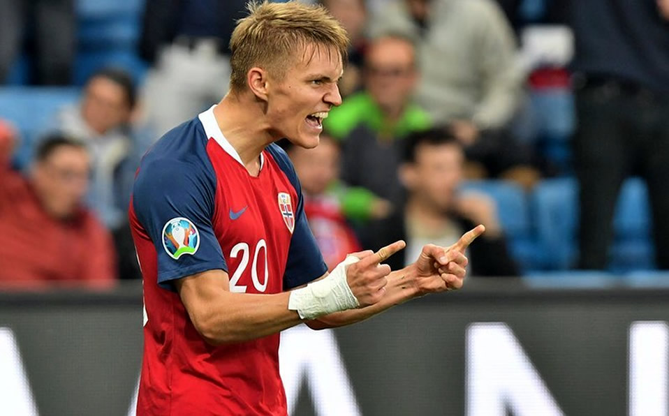 Martin Odegaard / Real Sociedad (21 años): No tarda en emigrar a un grande, pues el mediocampista noruego es ya un ‘pez gordo’.