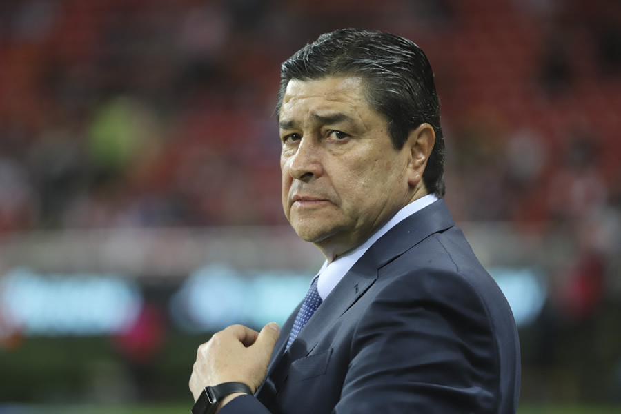 Luis Fernando Tena está ilusionado con hacer un gran torneo con Chivas. (Foto: Imago7)