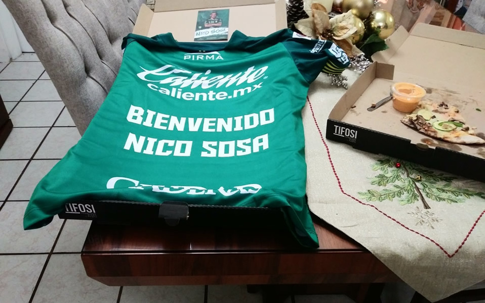 León anunció a Nico Sosa, a través de Uber Eats