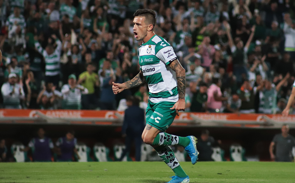Mediocampista: Brian Lozano - Santos (Imago7)