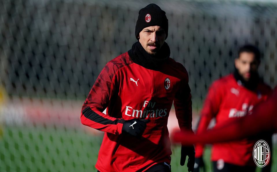 Zlatan no juega desde su último encuentro con Los Angeles Galaxy a finales de octubre. (Foto: @acmilan)