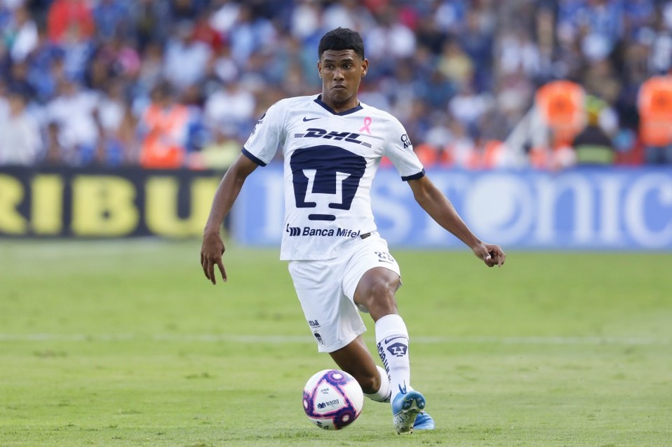 Jeison Angulo, de Pumas al Junior de Colombia